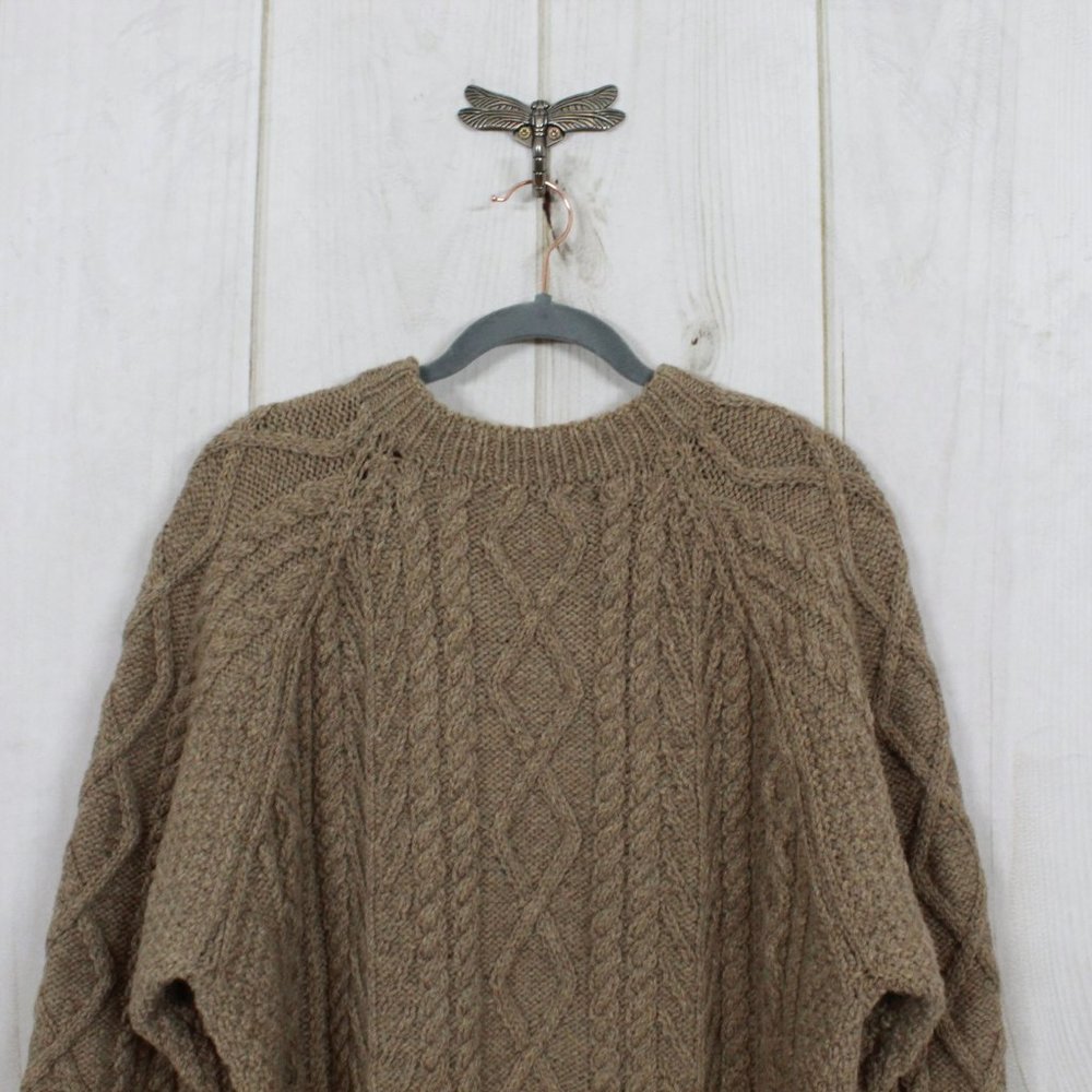 AN TUIRNE Hand Knitted Wool Corded Sweater - Picture 7 of 11